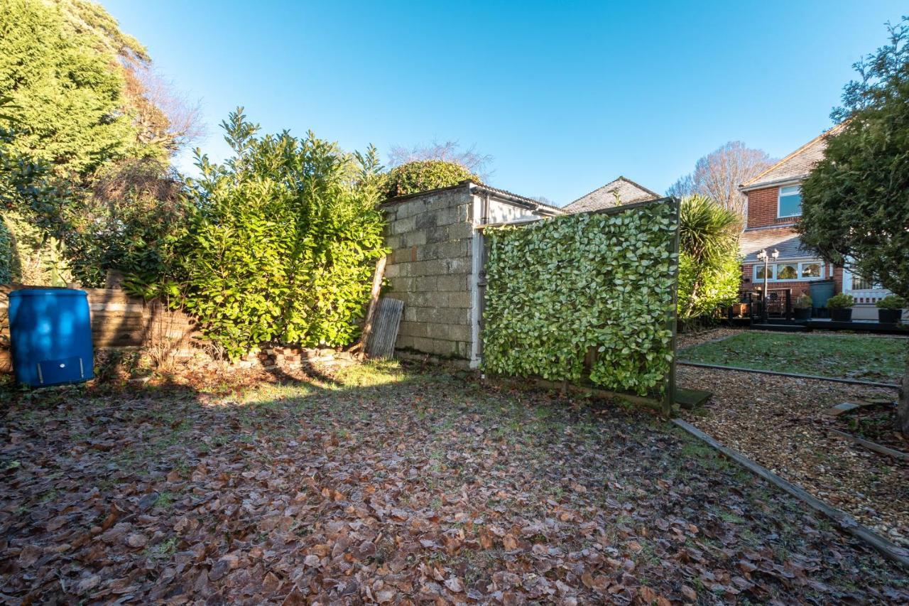 Cheerful 3-Bedroom Douglas House With Patio Southampton Exterior photo